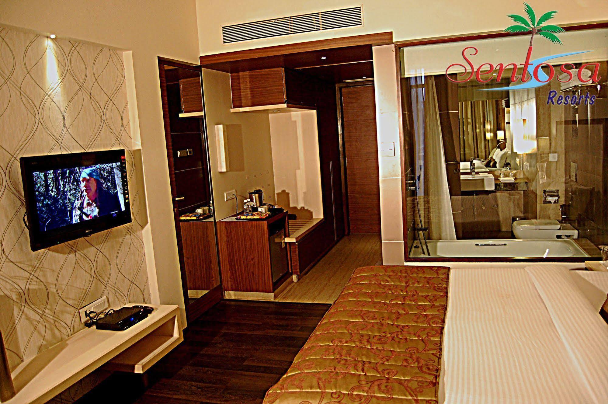 Sentosa Resorts Chinchvad Extérieur photo